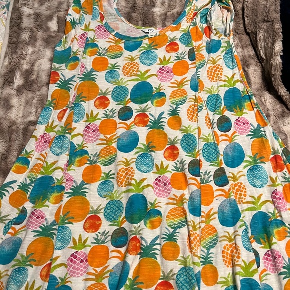 Beautiful pineapple dress - Picture 1 of 2